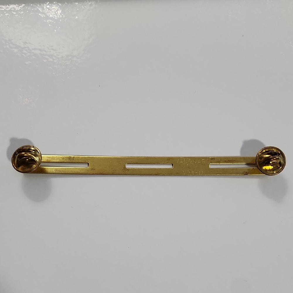 Vanguard Brass 3-ribbon holder for military service ribbons or medals